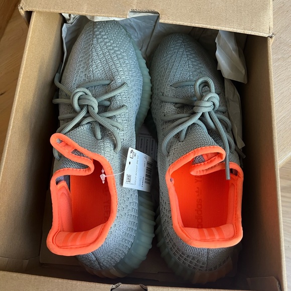 Yeezy Boost 350 V2 ‘Desert Sage’ - Picture 1 of 4